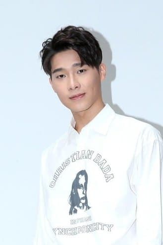 Wayne Song Profile Photo