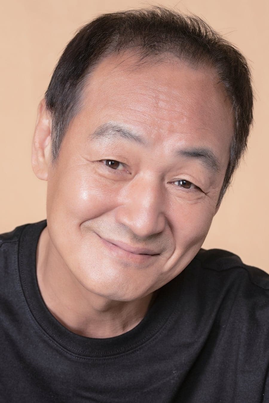 Lee Eol Profile Photo