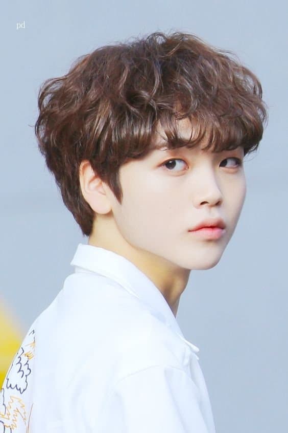 Song Hyeong-jun Profile Photo