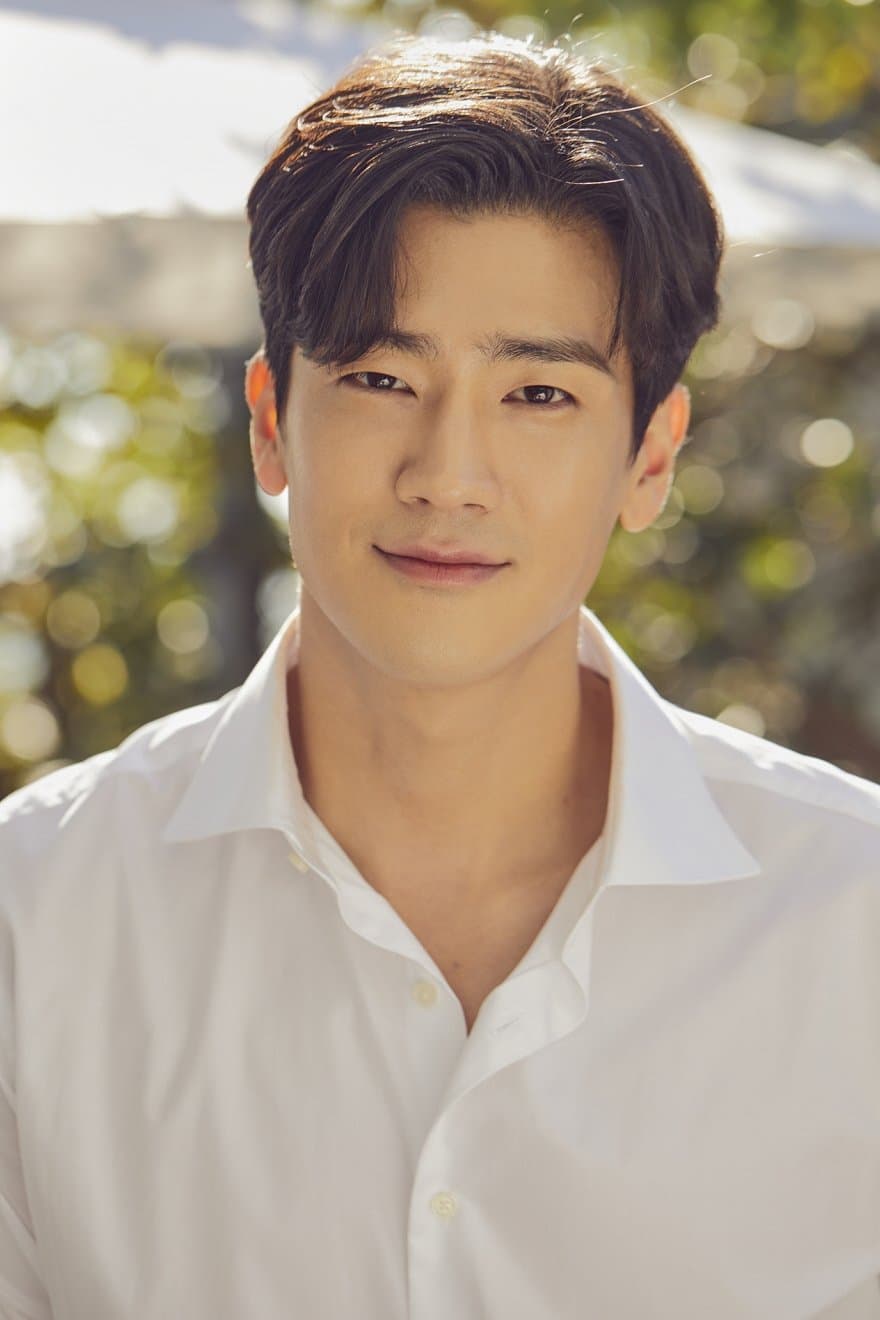 Koo Ja-sung Profile Photo