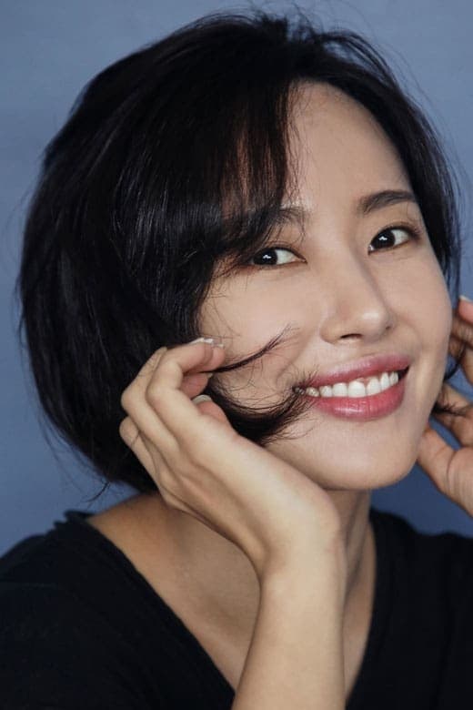 Kim Yoon-seo Profile Photo