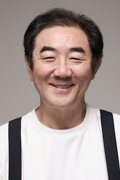 Kim Hong-pa Profile Photo