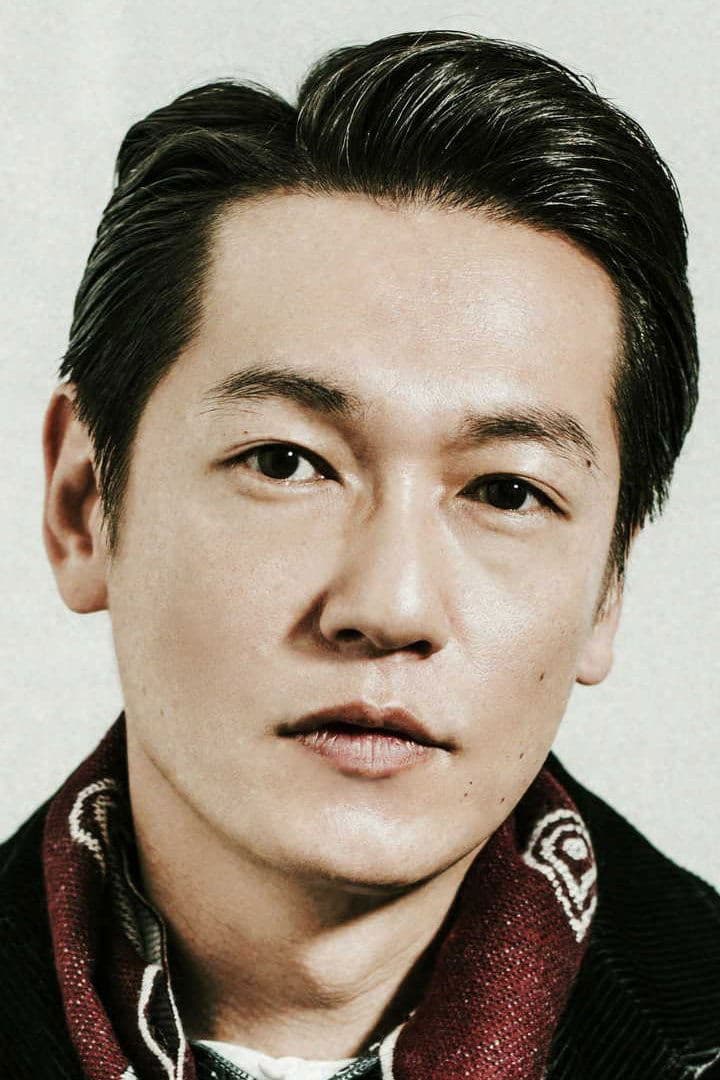 Arata Iura Profile Photo