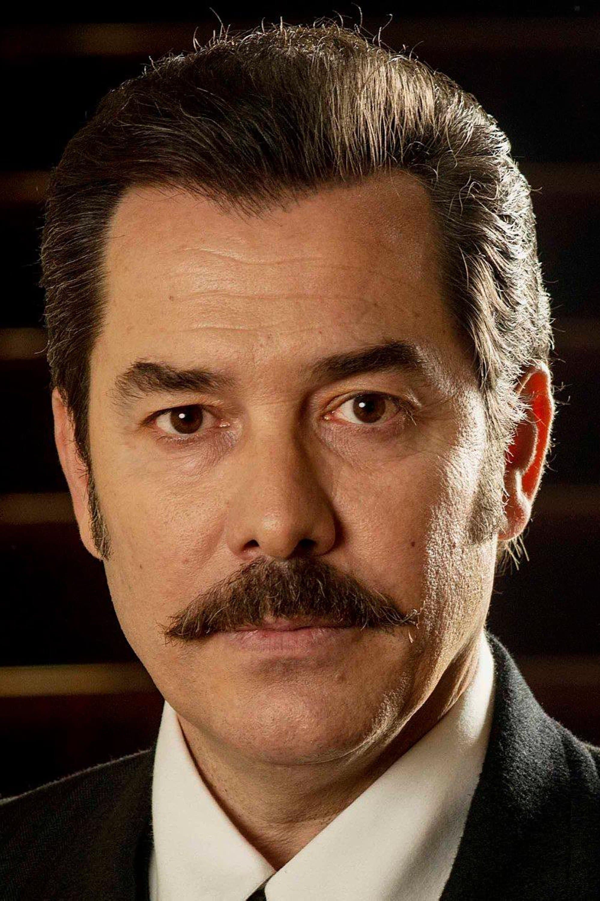 Fikret Kuşkan Profile Photo