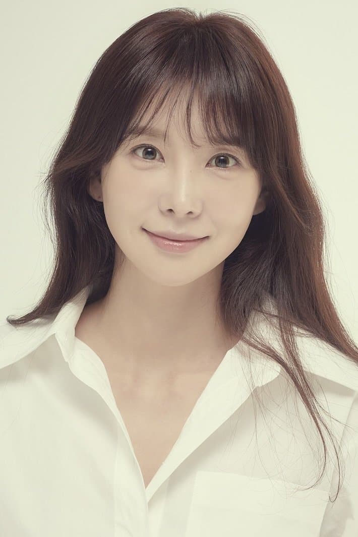 Ji Joo-yeon Profile Photo