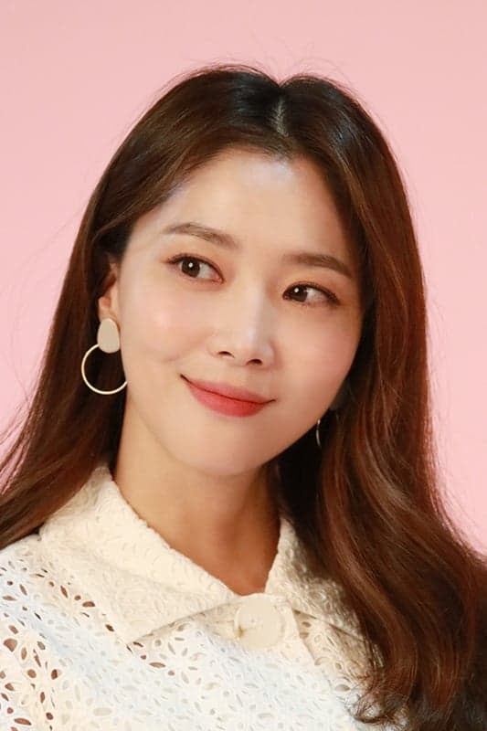 Oh Yoon-ah Profile Photo
