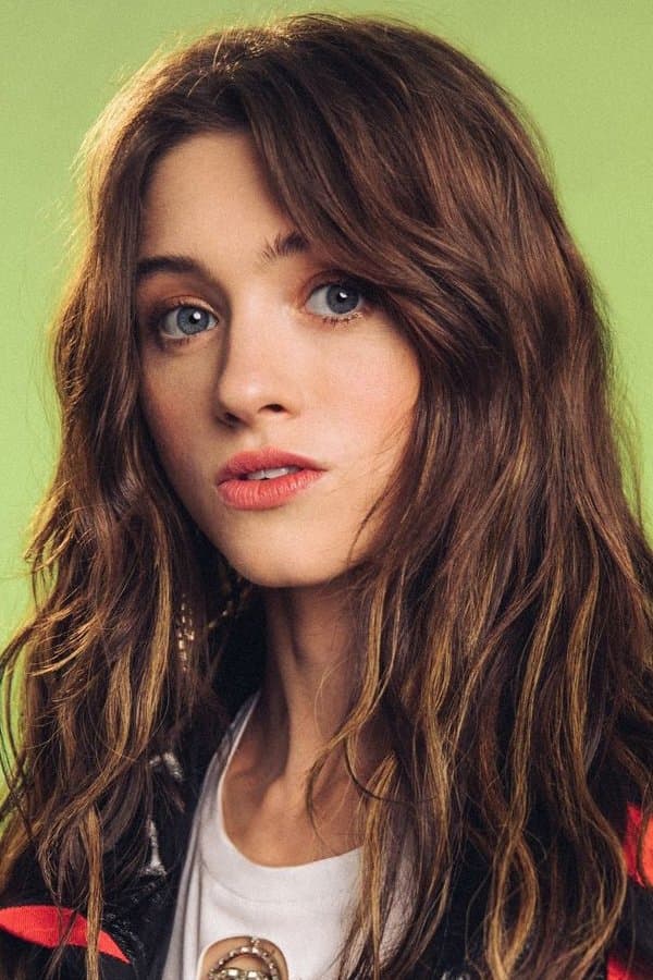 Natalia Dyer Profile Photo
