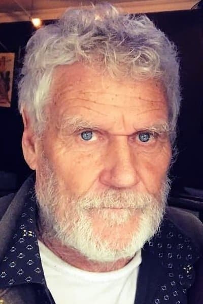 Ian Roberts Profile Photo