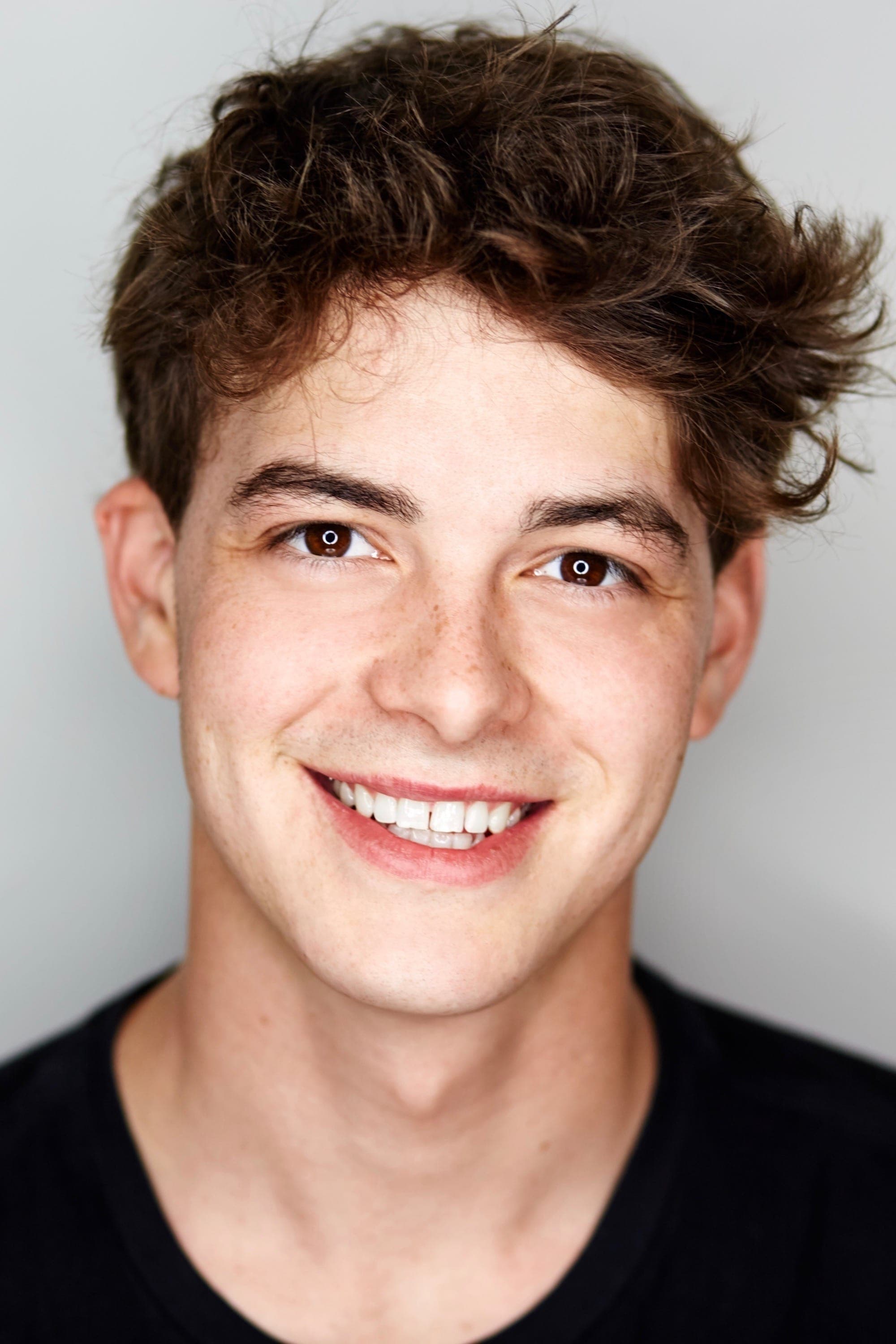 Israel Broussard Profile Photo