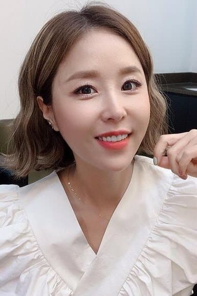 Shin Ji Profile Photo