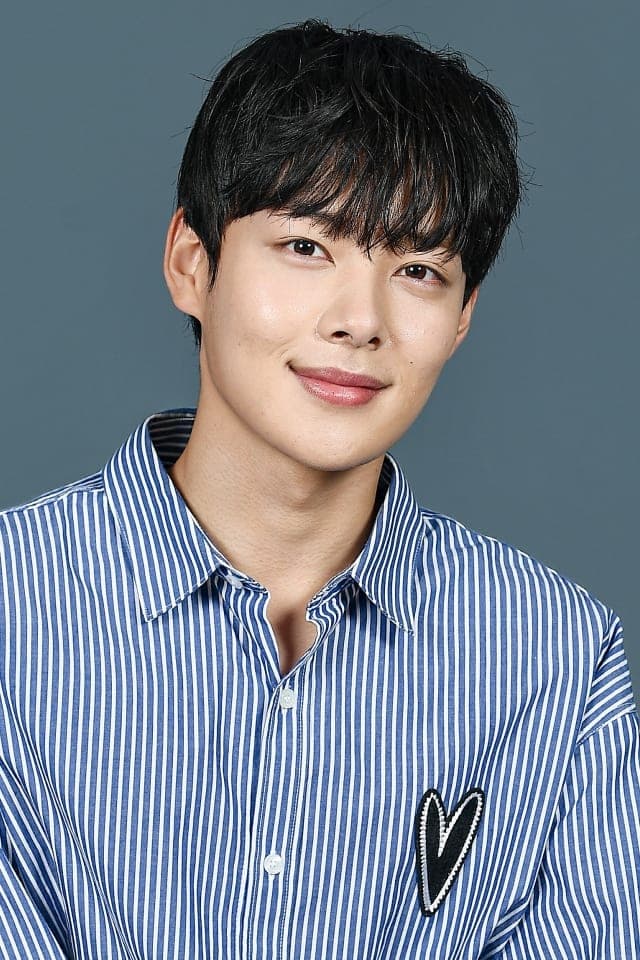 Kim Min-ki Profile Photo