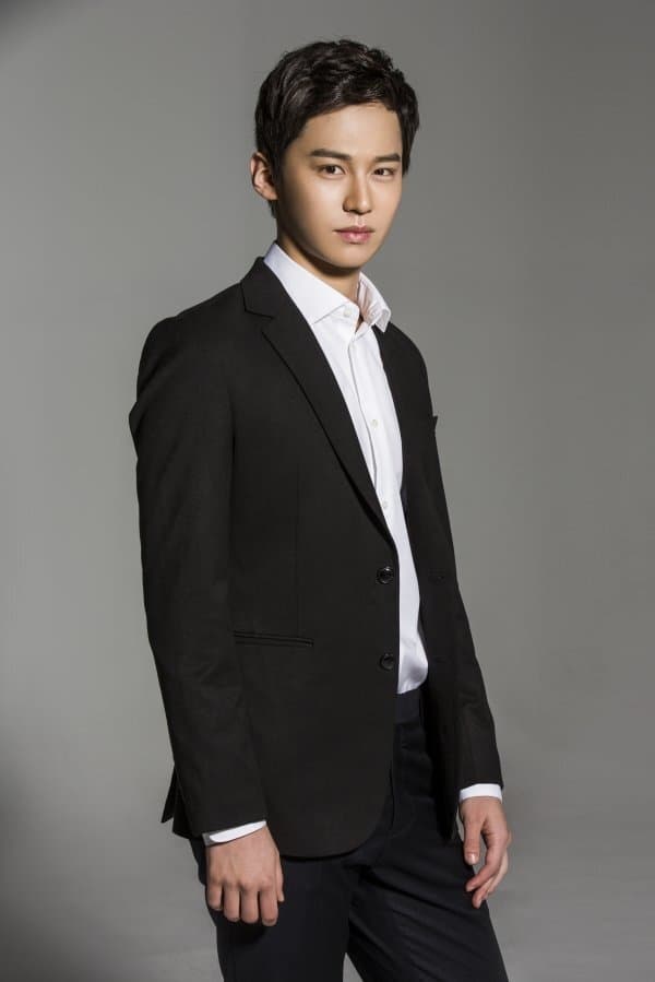 Park Chul Hyeon Profile Photo