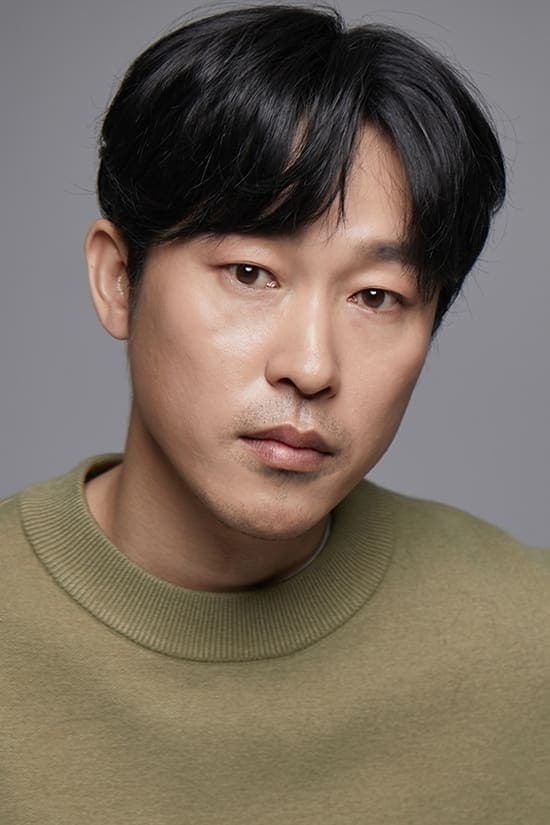 Kim Joong-hee Profile Photo