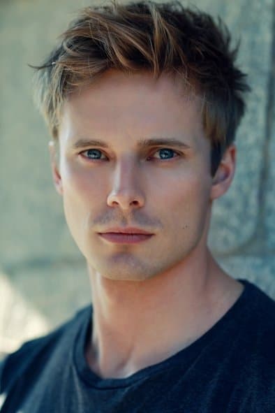 Bradley James Profile Photo