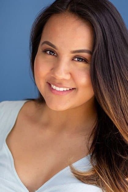 Fenessa Pineda Profile Photo