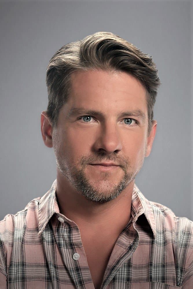 Zachary Knighton Profile Photo