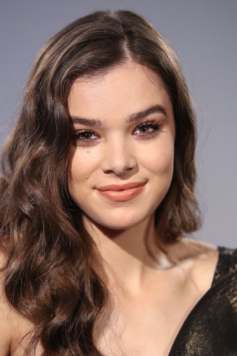 Hailee Steinfeld Profile Photo
