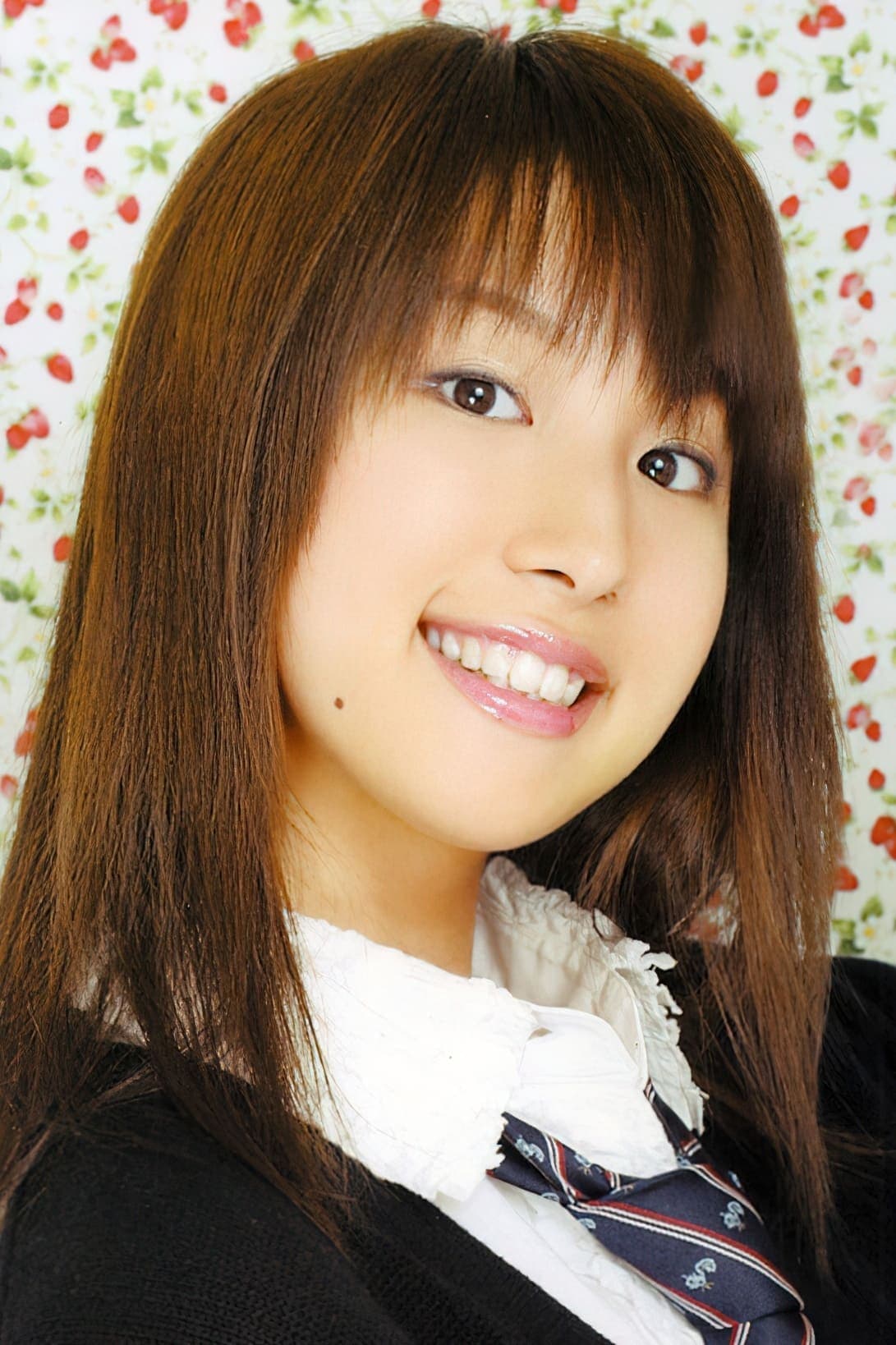 Ami Koshimizu Profile Photo