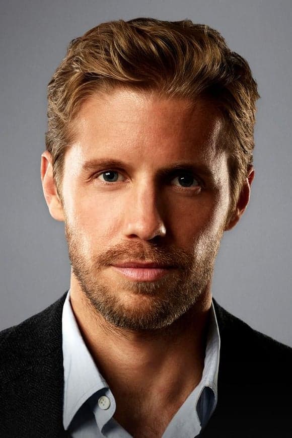 Matt Barr Profile Photo
