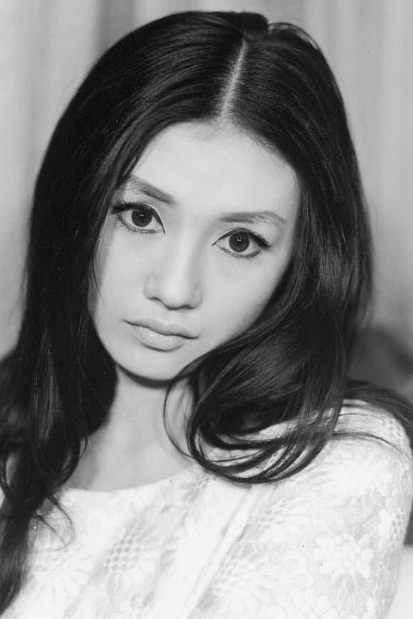 Mariko Kaga Profile Photo