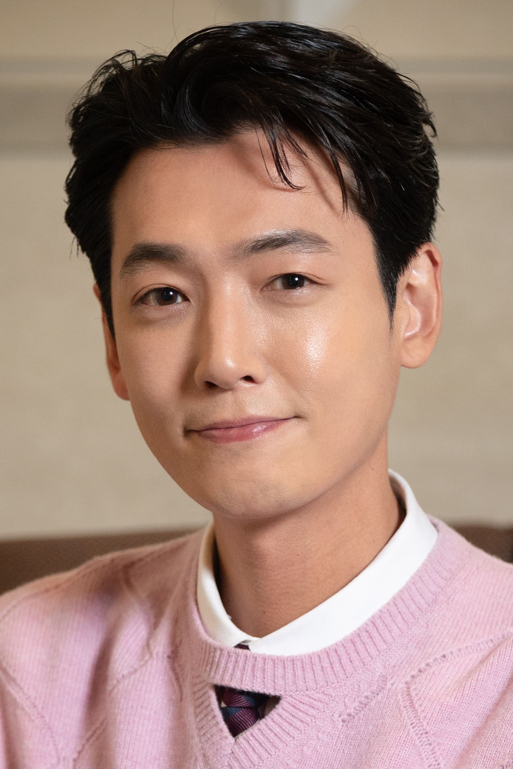 Jung Kyung-ho Profile Photo