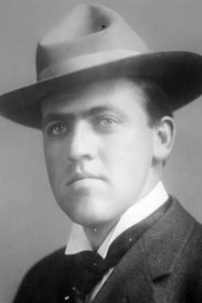 Borden Chase Profile Photo