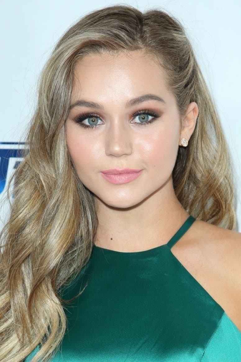 Brec Bassinger Profile Photo