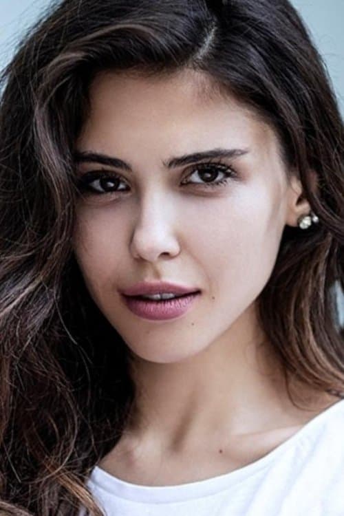 Dilara Aksüyek Profile Photo