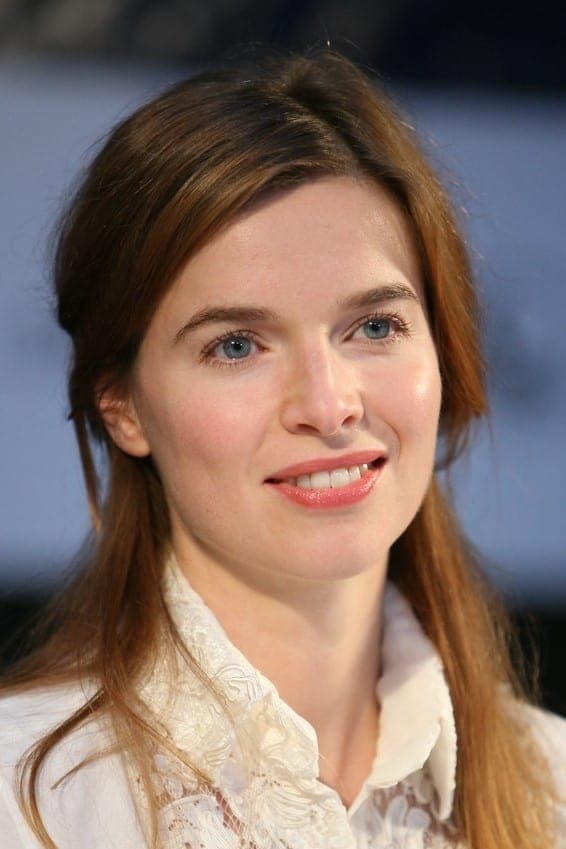 Thekla Reuten Profile Photo