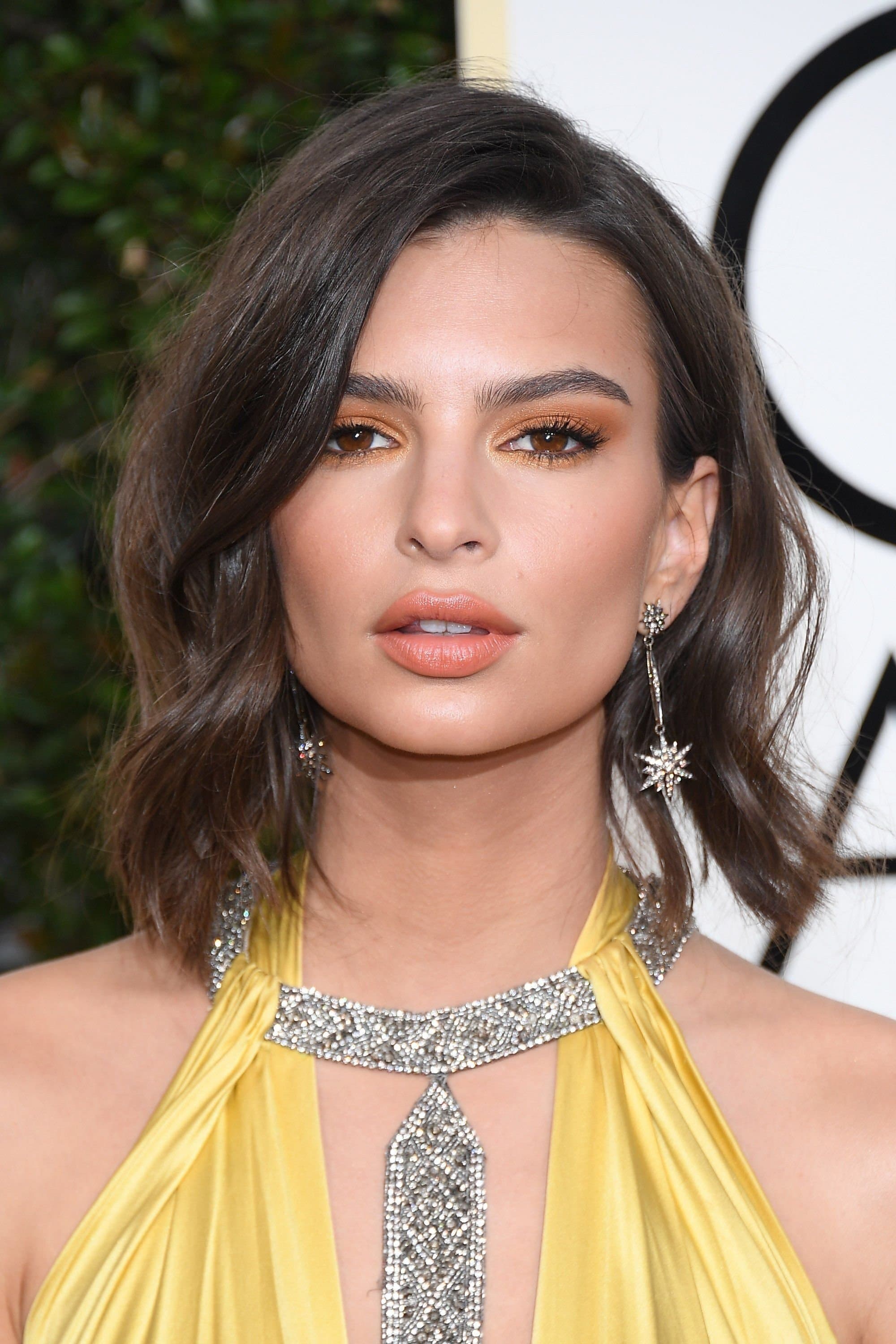 Emily Ratajkowski Profile Photo
