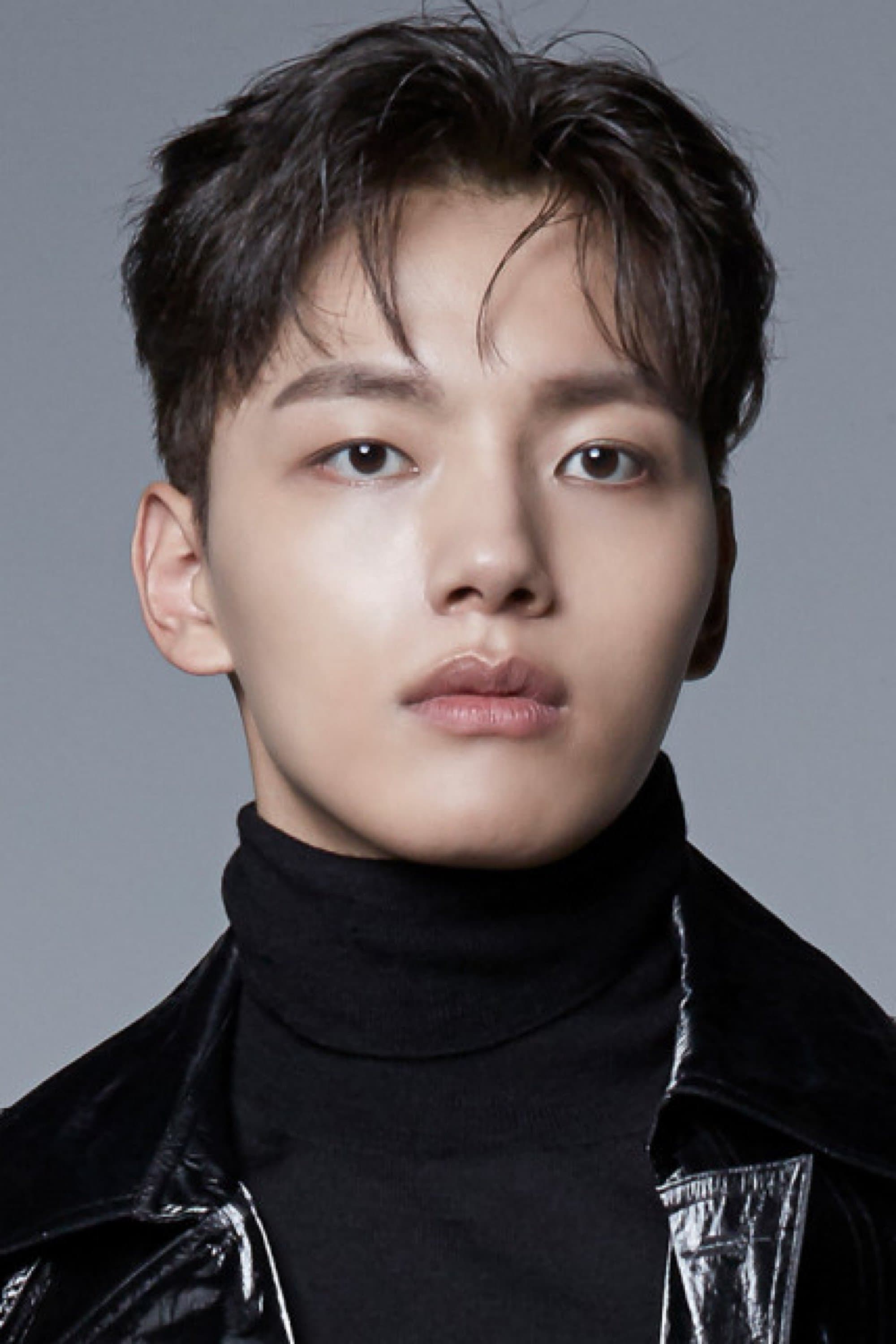 Yeo Jin-goo Profile Photo