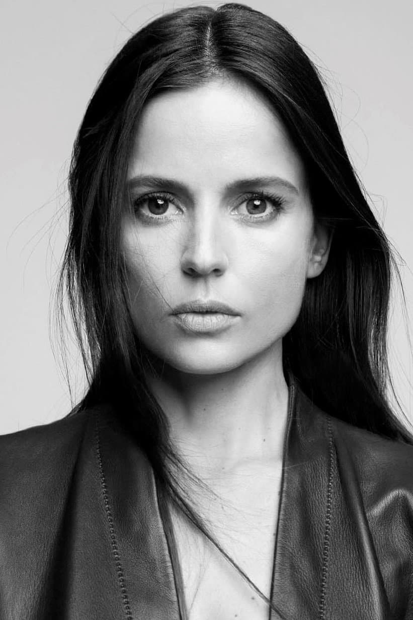 Elena Anaya Profile Photo