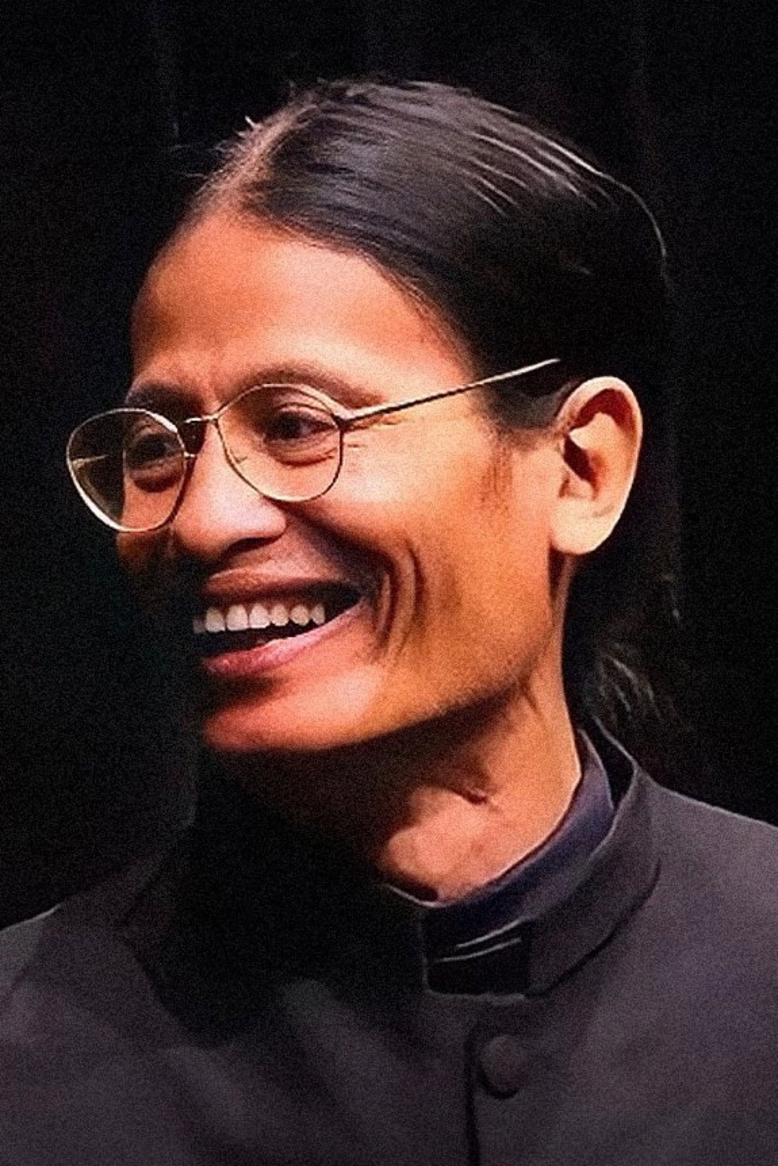 Pundhevanop Dhewakul Profile Photo