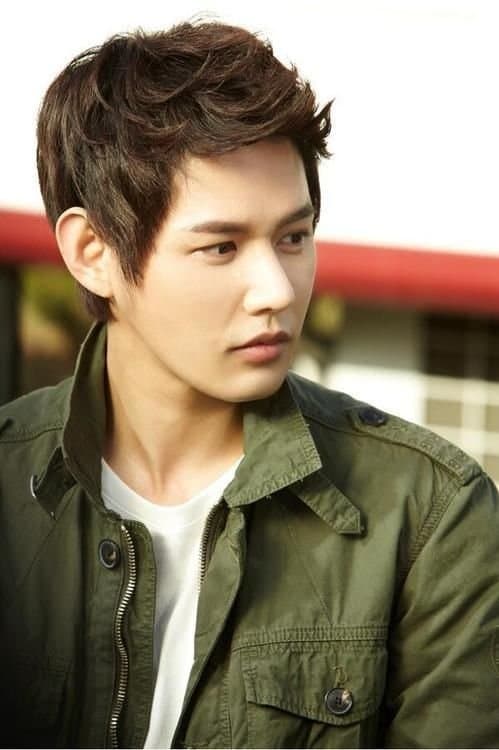 Jeon Ji Hoo Profile Photo