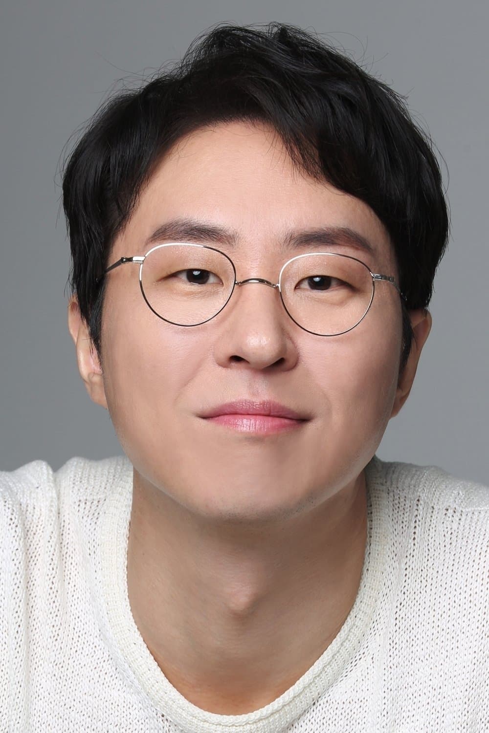 Lee Hyun-kyun Profile Photo