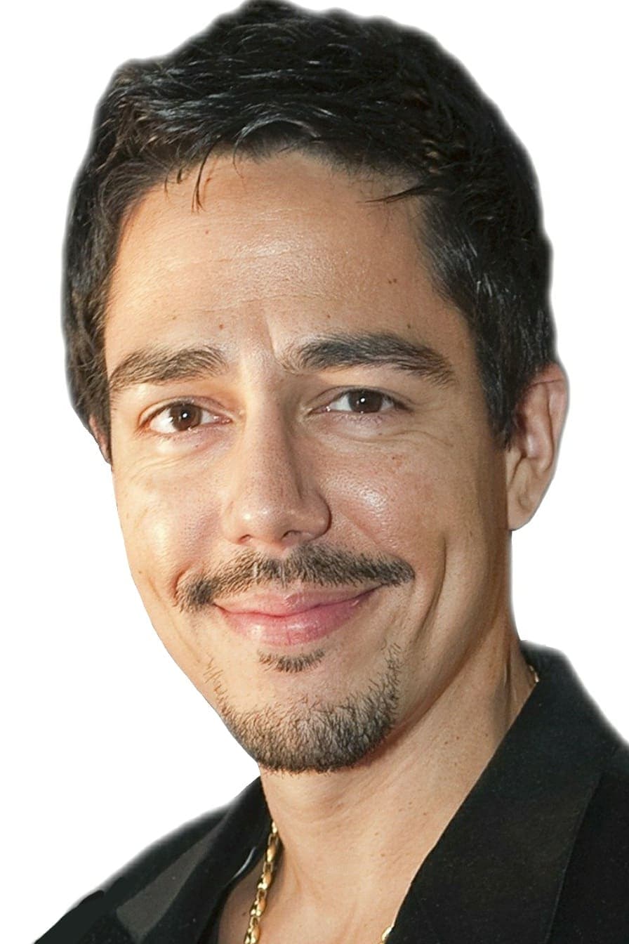 Zak Santiago Profile Photo