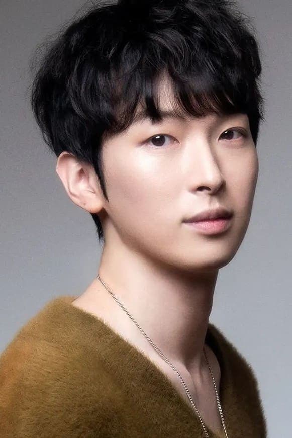 Park Kang-hyun Profile Photo
