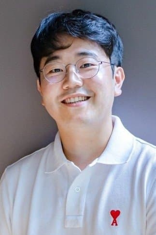Park Geun-hyung Profile Photo
