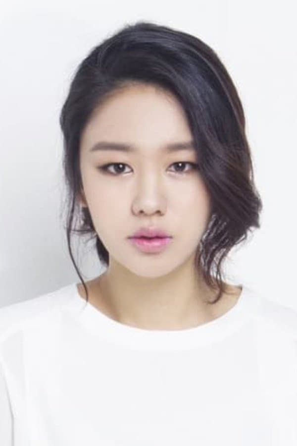 Ahn Eun-jin Profile Photo