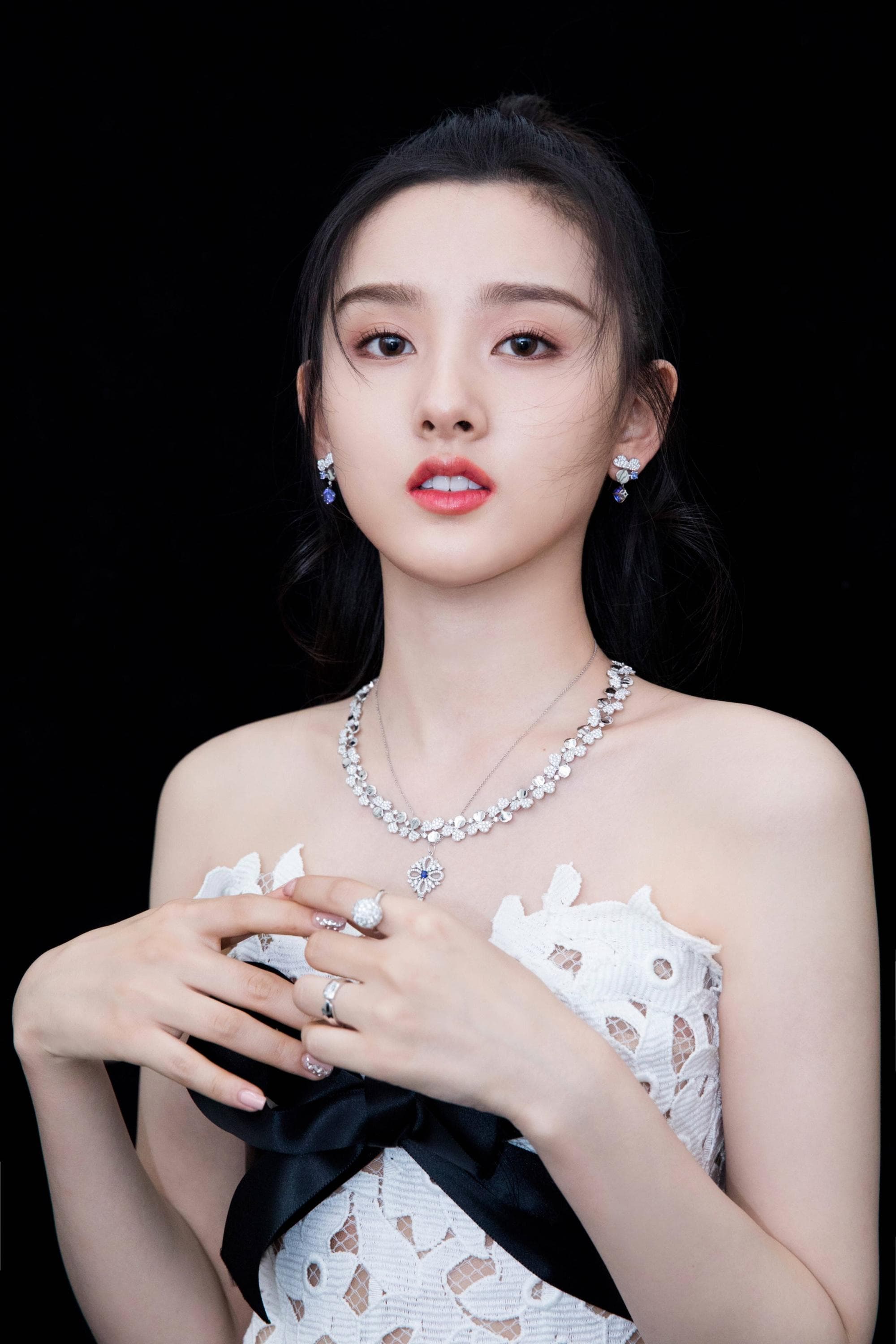 Song Zu'er Profile Photo