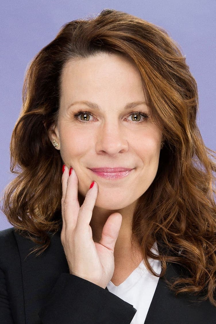 Lili Taylor Profile Photo