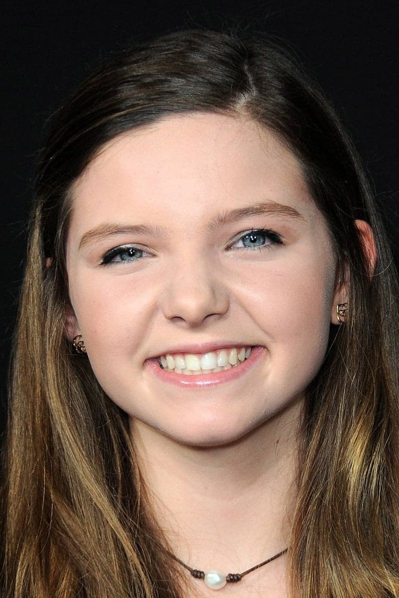 Chloe Csengery Profile Photo
