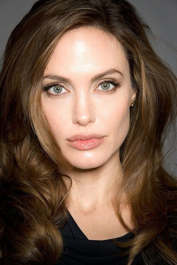 Angelina Jolie Profile Photo