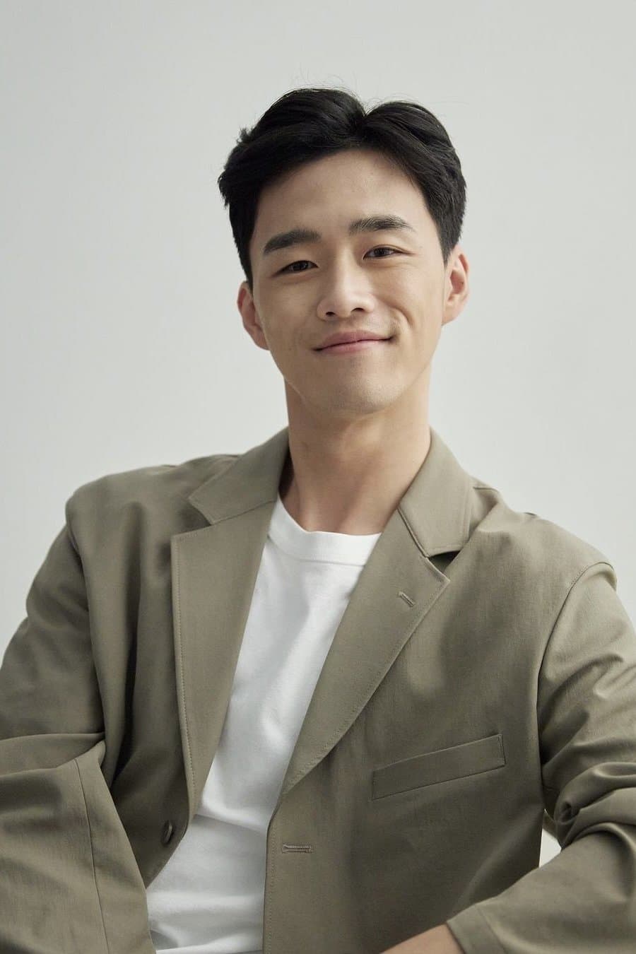 Kang Sung-hwa Profile Photo