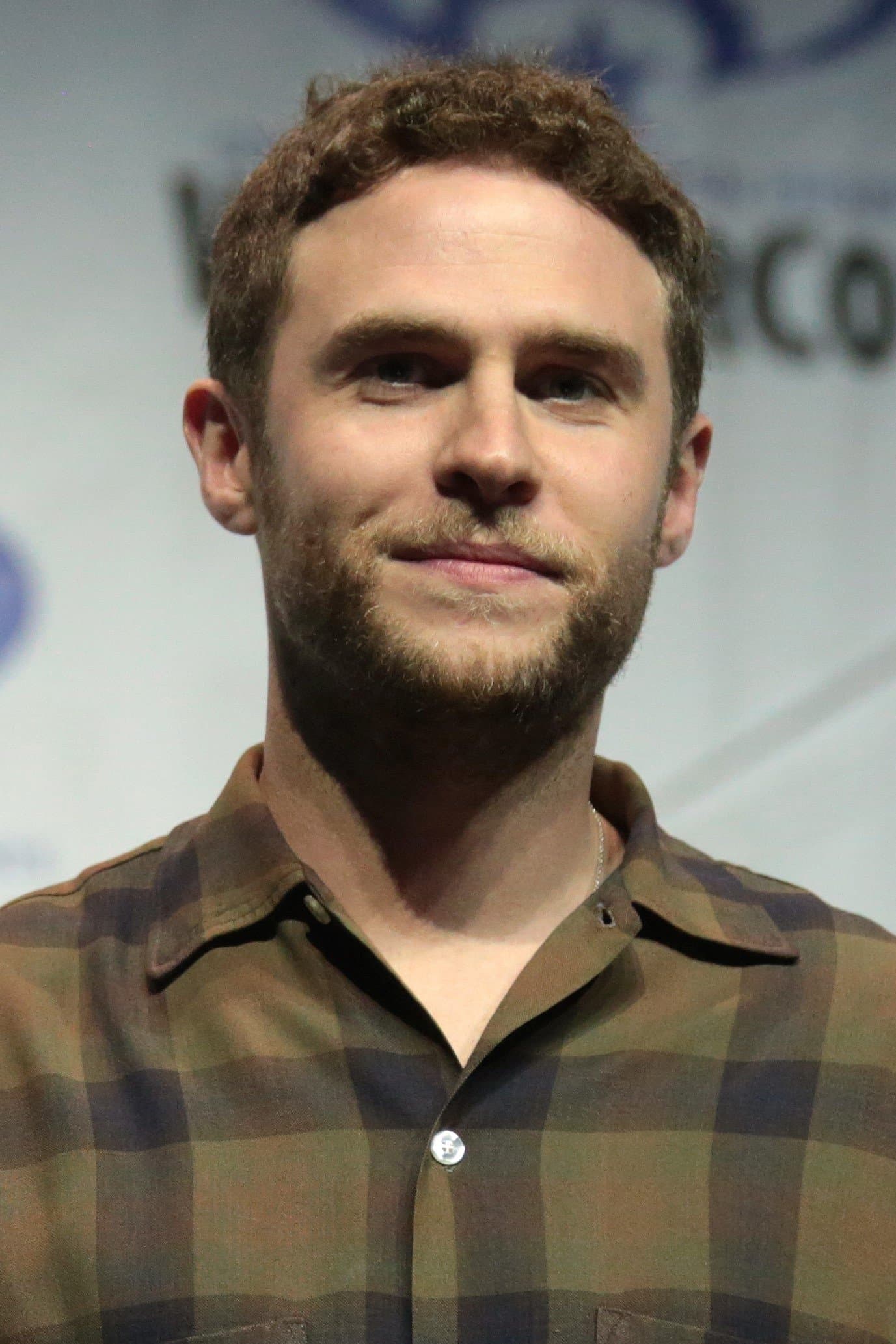Iain De Caestecker Profile Photo