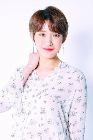 Hong Seo-young Profile Photo