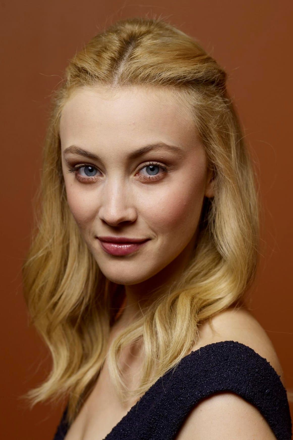 Sarah Gadon Profile Photo
