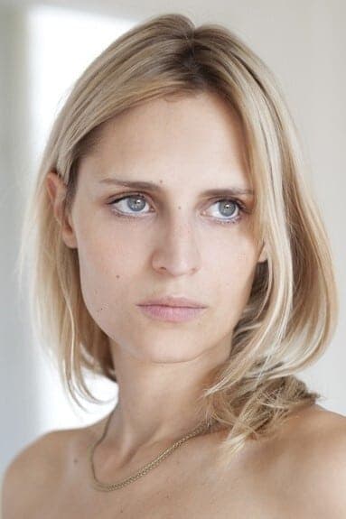 Sabrina Seyvecou Profile Photo