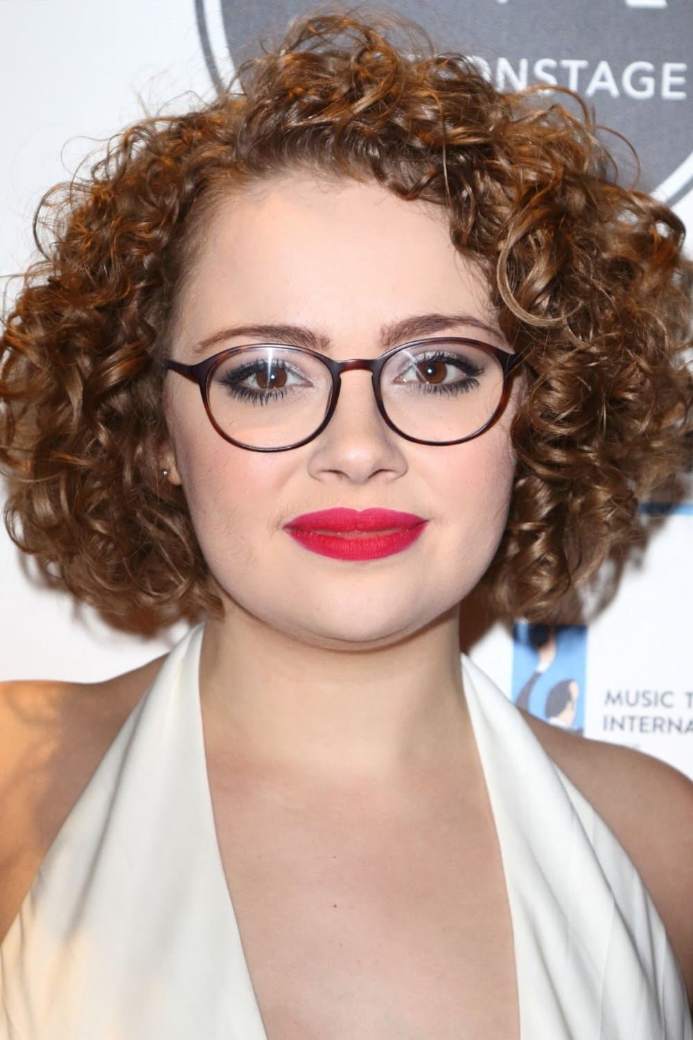 Carrie Hope Fletcher Profile Photo