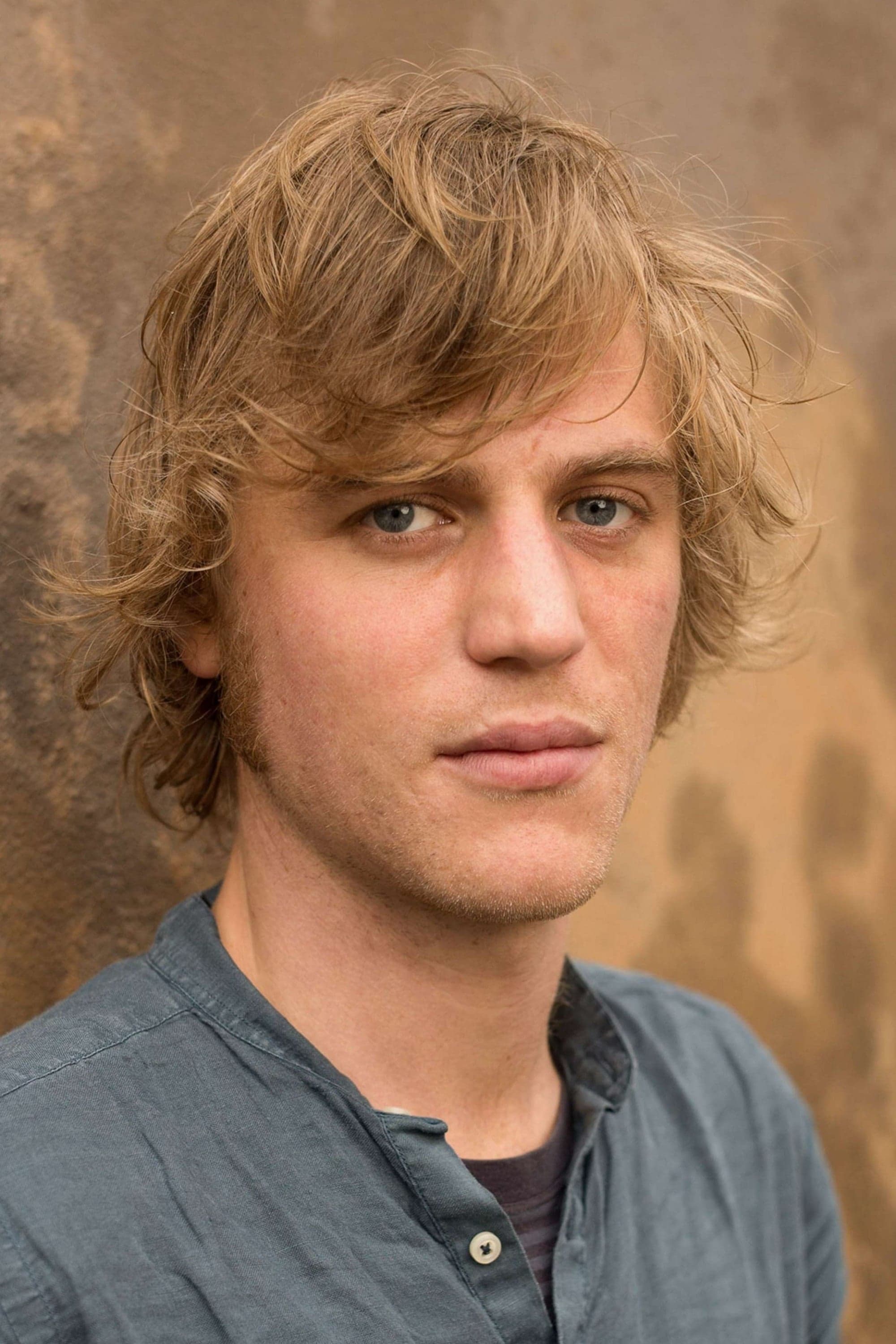 Johnny Flynn Profile Photo